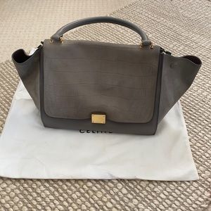 SOLD! ☀️Celine trapeze bag